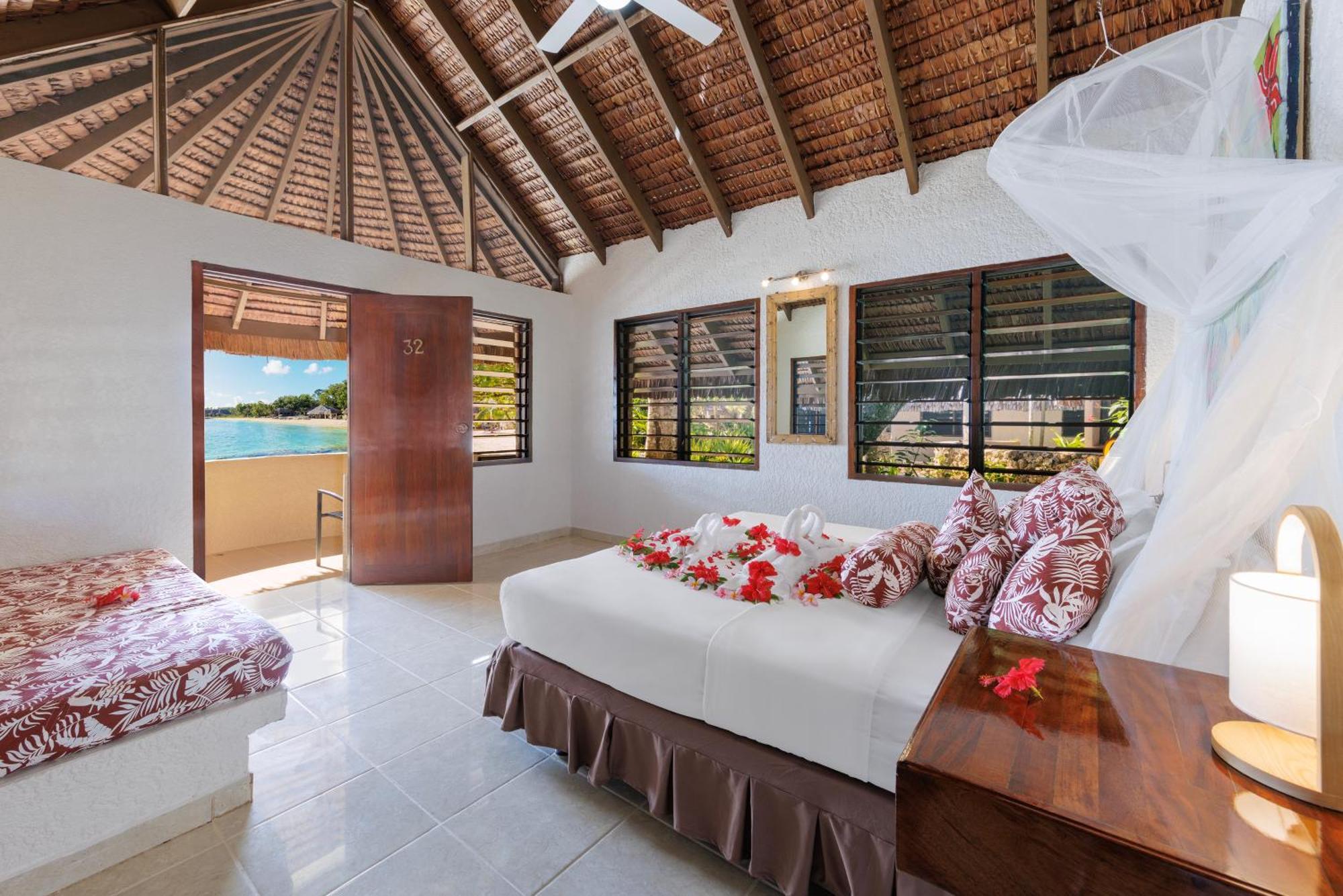 Breakas Beach Resort (Adults Only) Port Vila Exterior photo