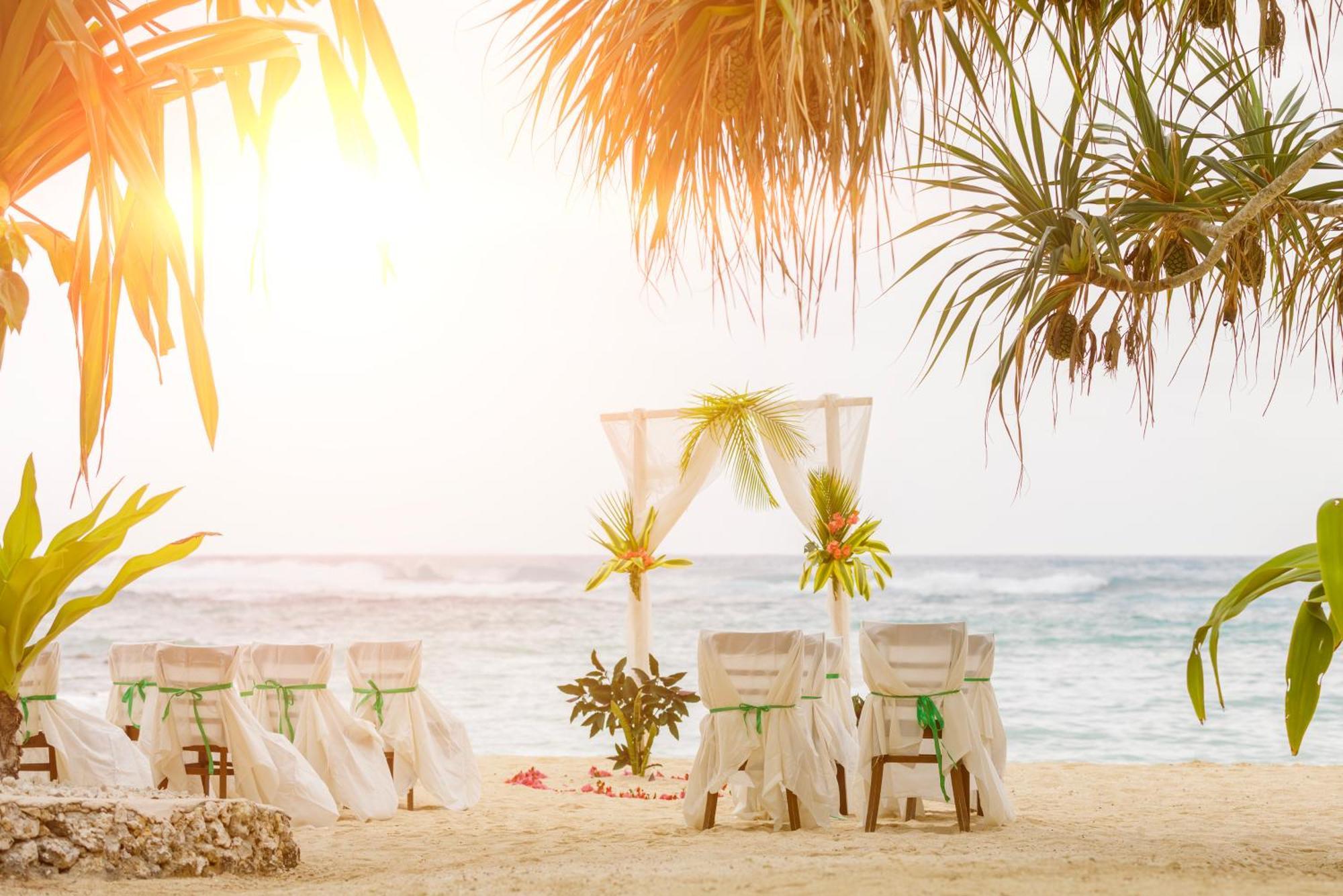 Breakas Beach Resort (Adults Only) Port Vila Exterior photo