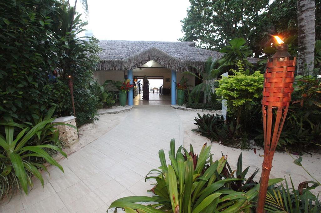 Breakas Beach Resort (Adults Only) Port Vila Exterior photo