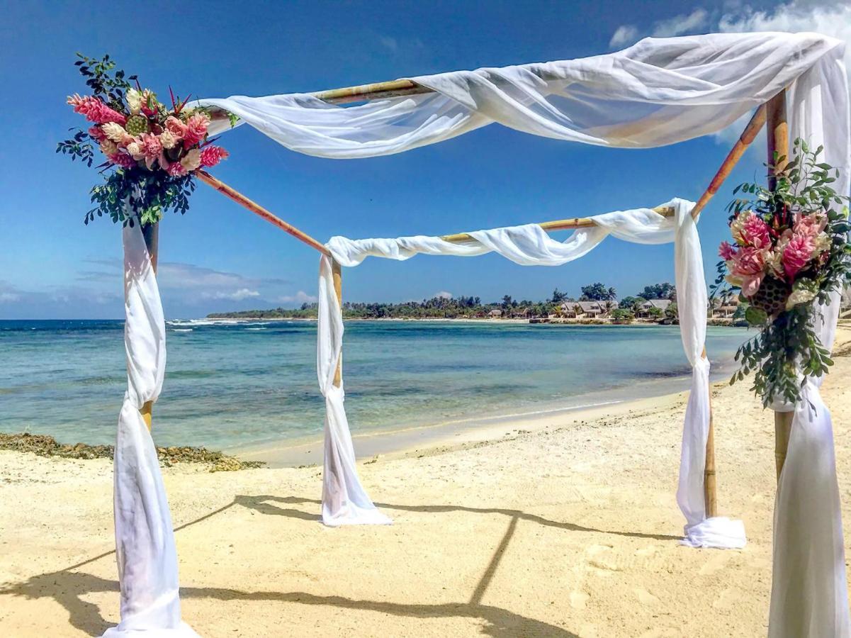 Breakas Beach Resort (Adults Only) Port Vila Exterior photo